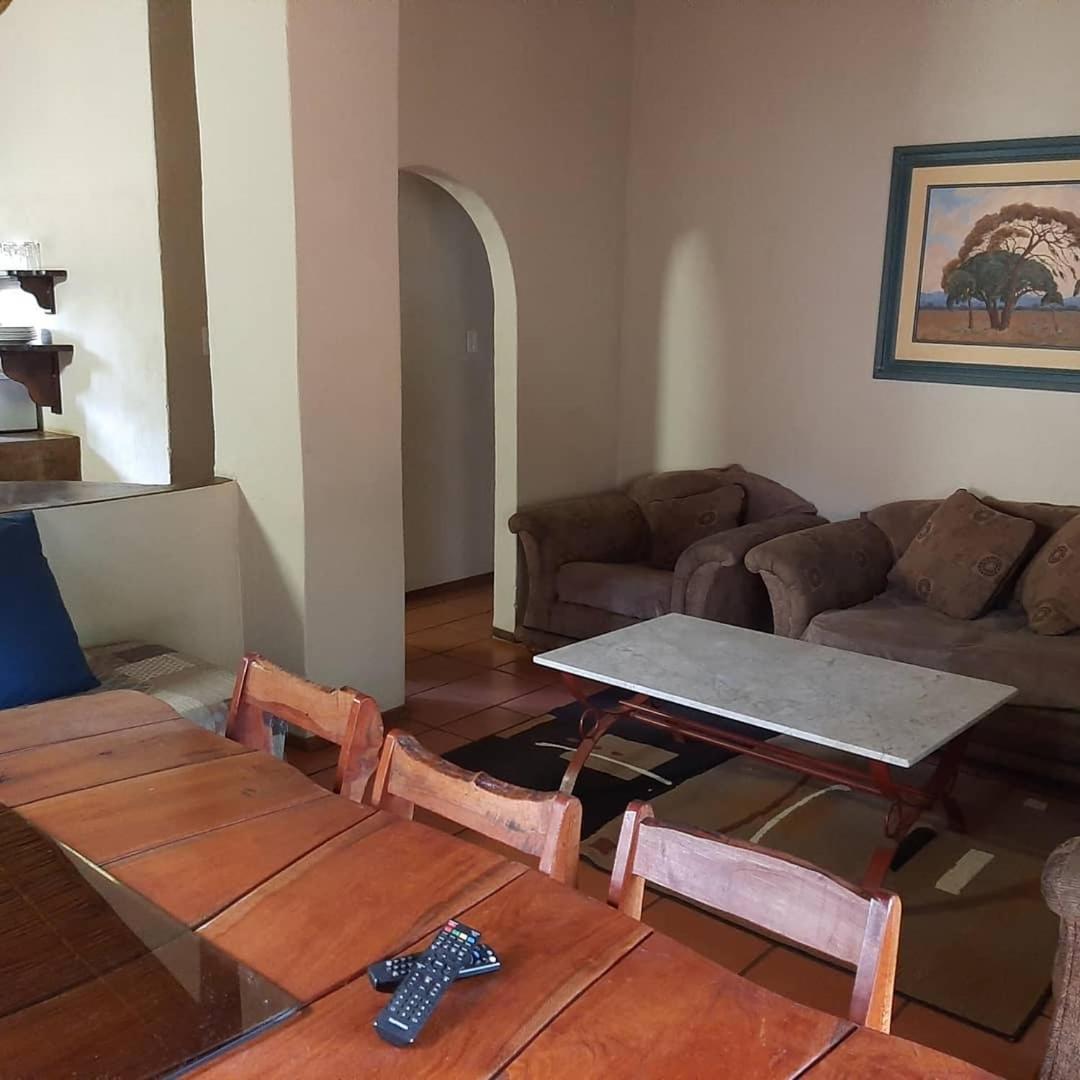 Gallery Inn Bela-Bela Εξωτερικό φωτογραφία